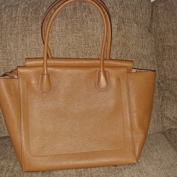 Gently used Michael Koss handbag🔥🙌💯 - Picture 5 of 8